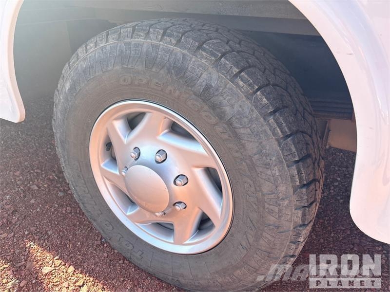 Ford E-350 4x2 Utility Truck Prekucniki