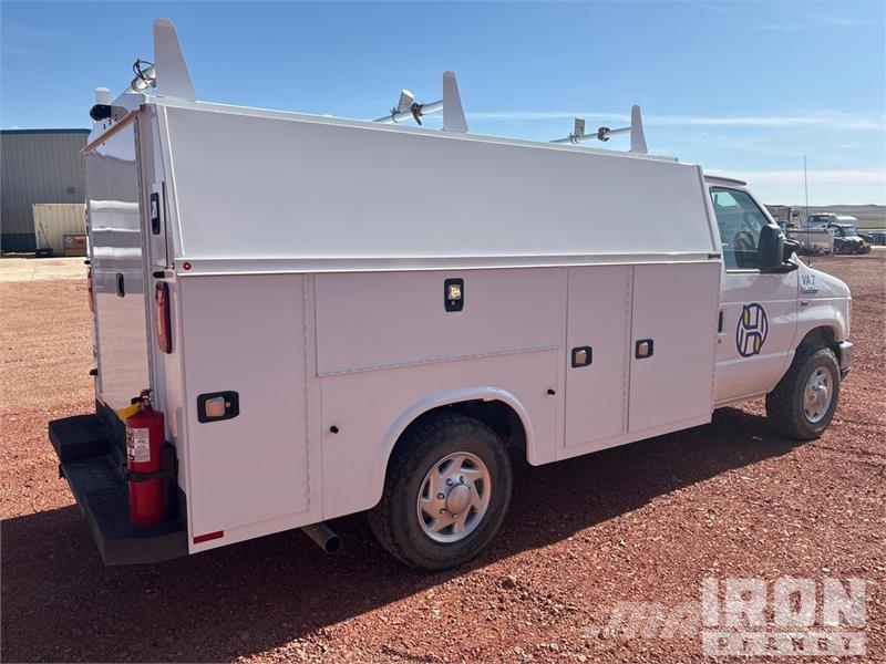 Ford E-350 4x2 Utility Truck Prekucniki