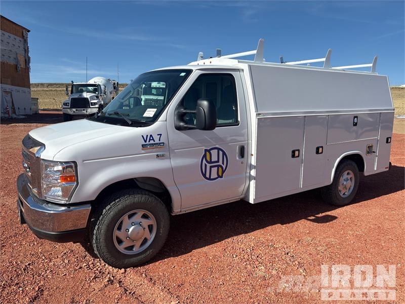 Ford E-350 4x2 Utility Truck Prekucniki