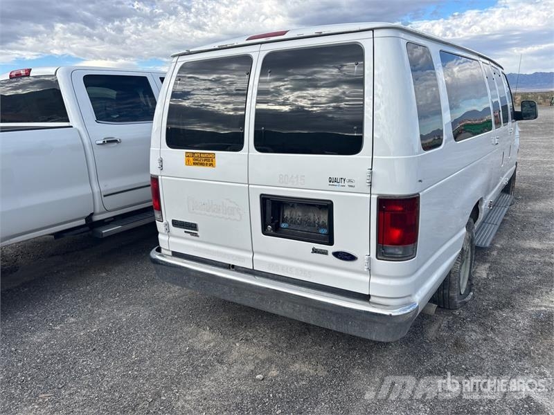 Ford E-350 Passenger Van Lätta skåpbilar