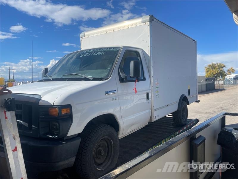 Ford E-350 Van Truck (Inoperable) ボックスボディー、ウイング、箱車