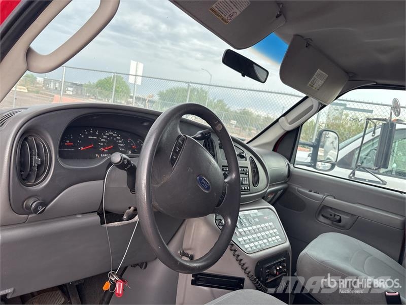Ford E-450 4x2 Ambulance Mentőautók