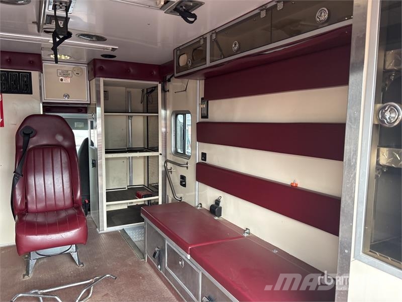 Ford E-450 4x2 Ambulance Mentőautók