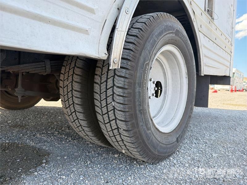 Ford E-450 4x2 Moving Van Truck Kapali kasa kamyonlar