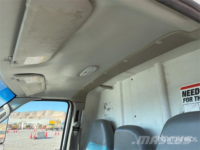 Ford E-450 4x2 Moving Van Truck Kapali kasa kamyonlar