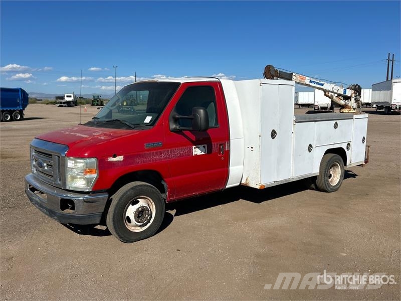 Ford E-450 4x2 Service Truck Kommunalt / generelt kjøretøy