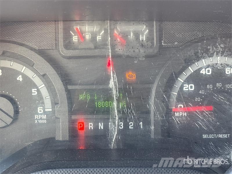 Ford E-450 4x2 Van Truck Skapbiler