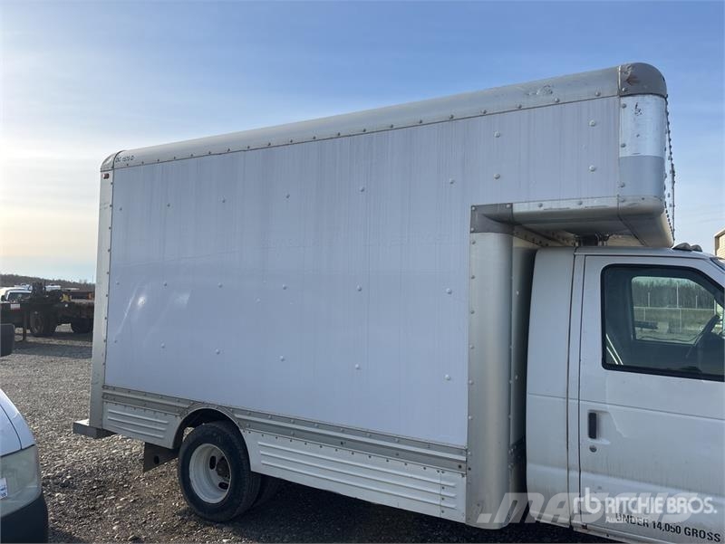 Ford E-450 4x2 Van Truck Skapbiler