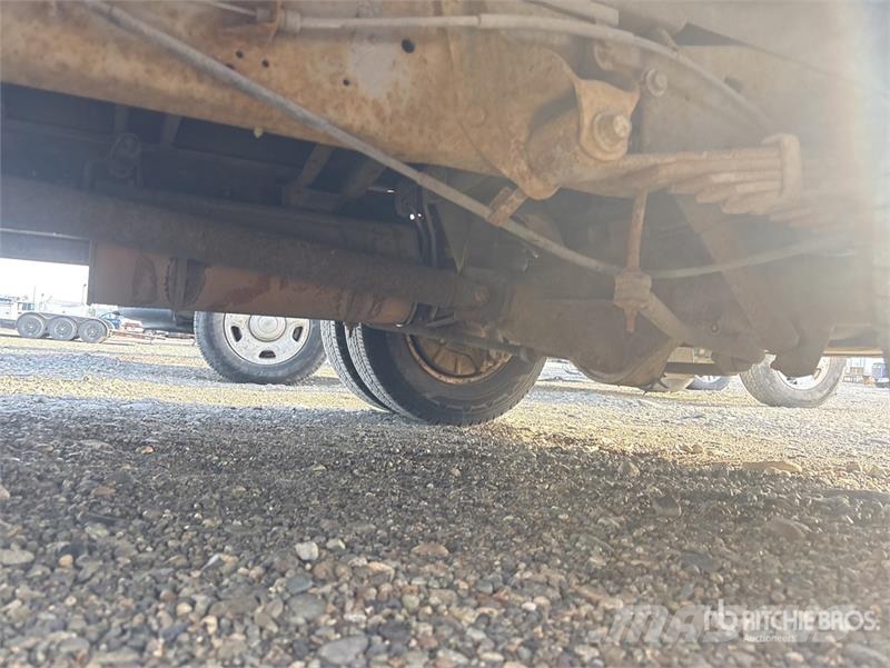 Ford E-450 4x2 Van Truck Skapbiler