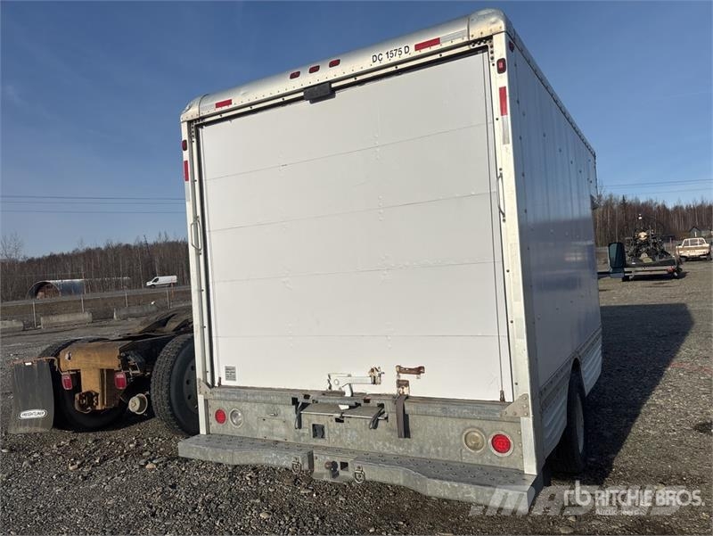 Ford E-450 4x2 Van Truck Skapbiler