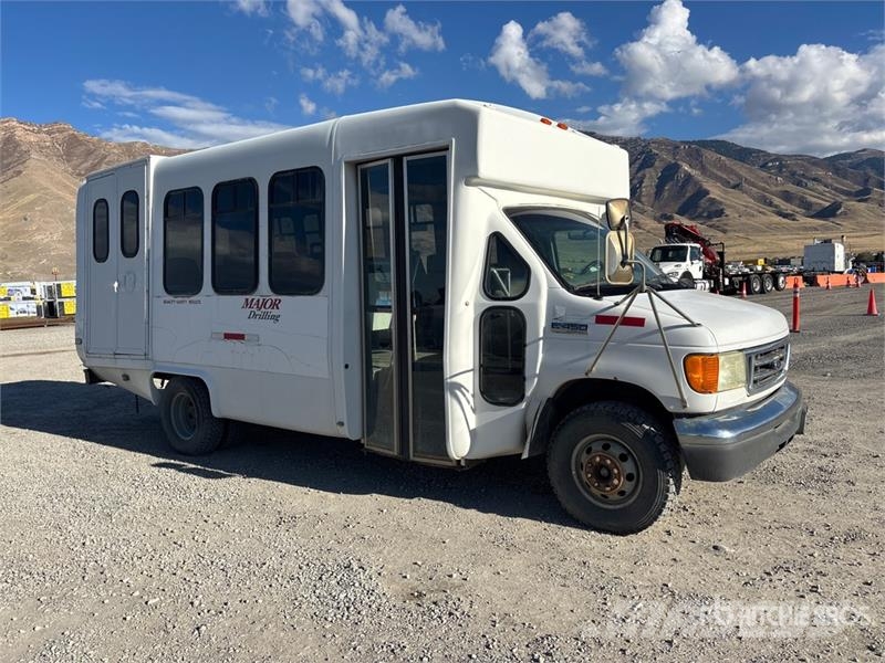 Ford E-450 Passenger Van Utilitaire