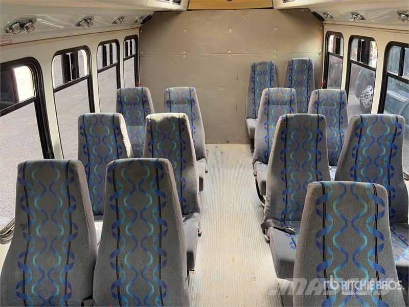 Ford E450 4x2 14-Seat Transit Bus Minibuses