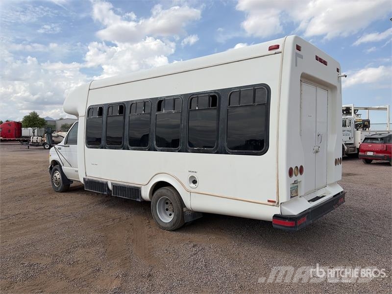 Ford E450 4x2 14-Seat Transit Bus Minibuses