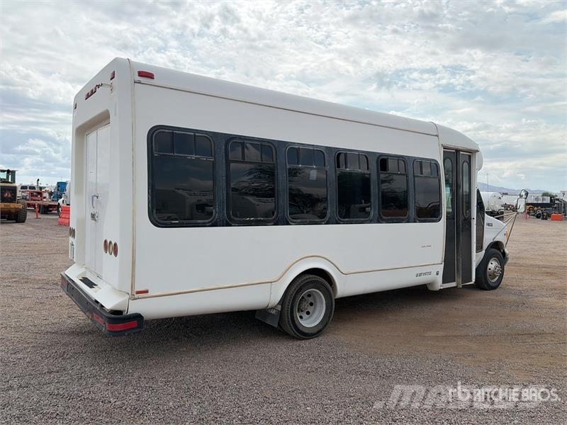 Ford E450 4x2 14-Seat Transit Bus Minibuses