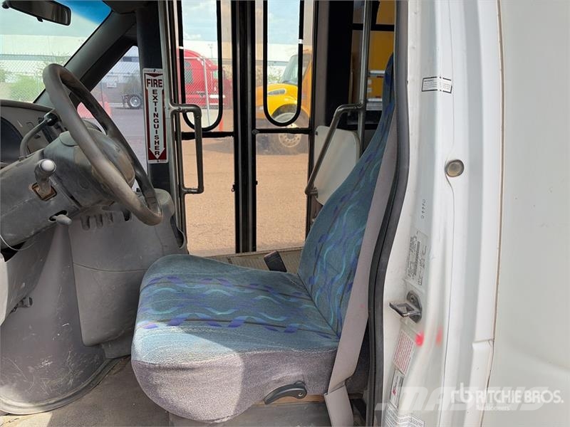 Ford E450 4x2 14-Seat Transit Bus Minibuses