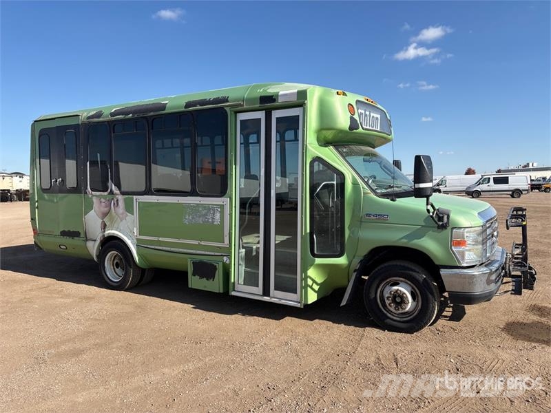 Ford E450 Bus Minibusse