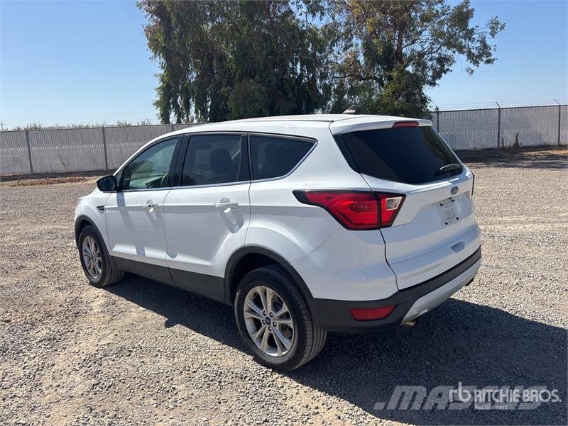 Ford Escape 2WD SUV PKWs