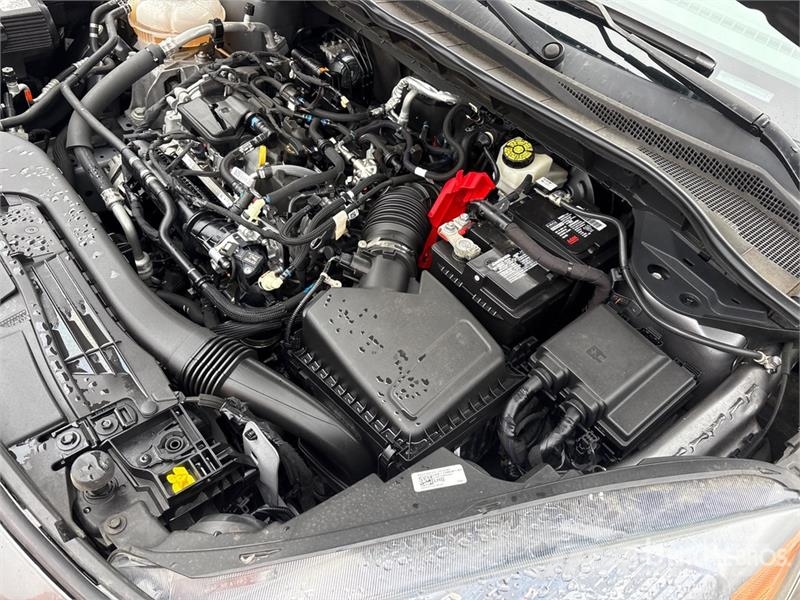 Ford Escape 2WD SUV Automašīnas
