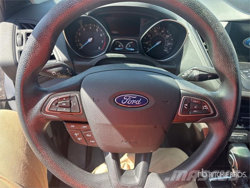 Ford Escape 2WD SUV PKWs
