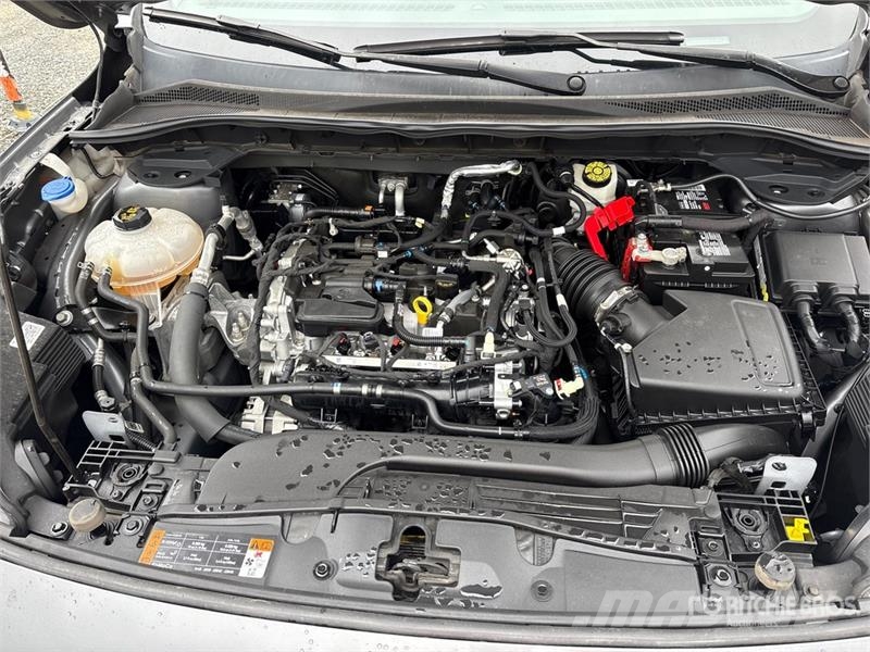 Ford Escape 2WD SUV Automašīnas