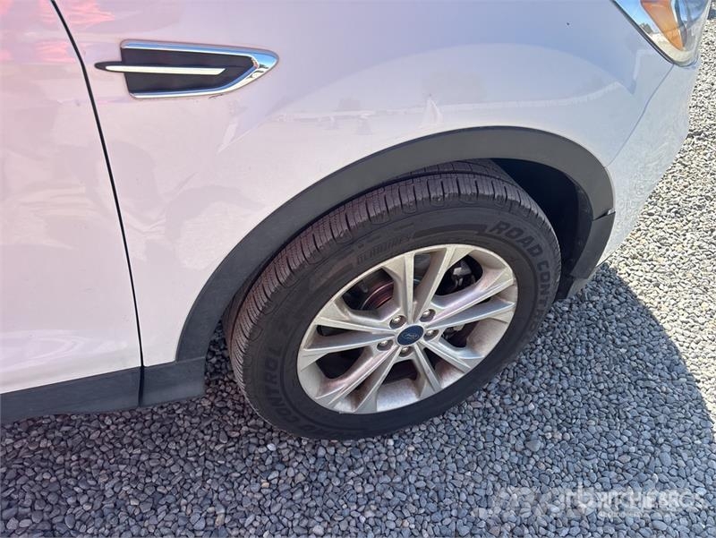 Ford Escape 4WD SUV Cars