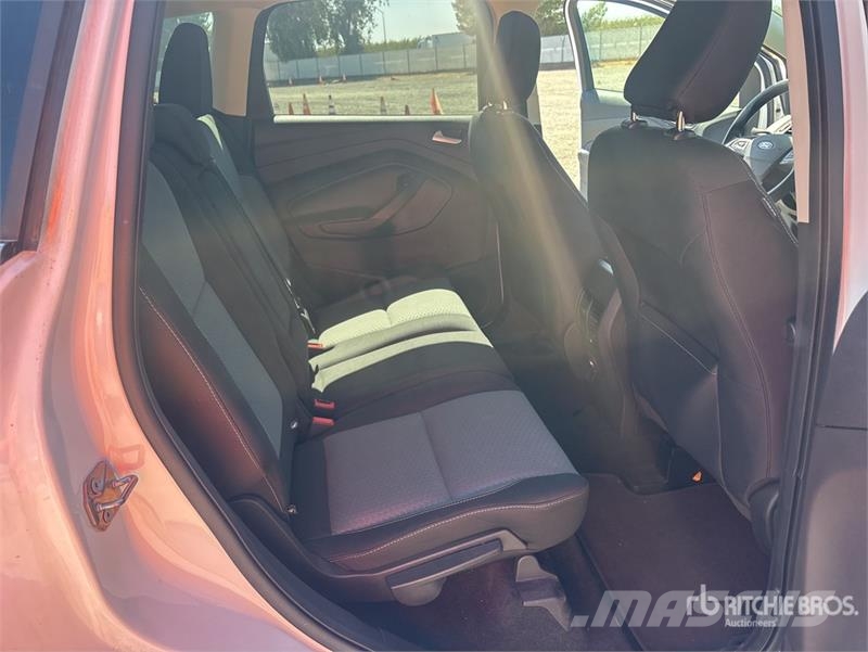 Ford Escape 4WD SUV Cars
