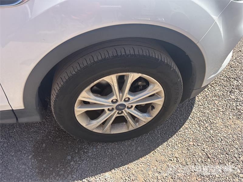 Ford Escape 4WD SUV Carros
