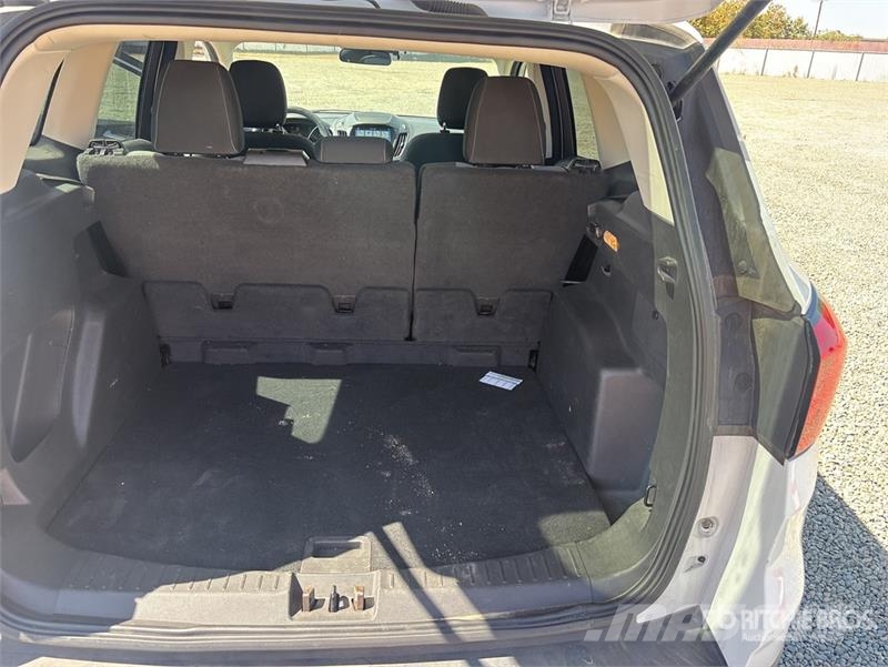 Ford Escape 4WD SUV Cars