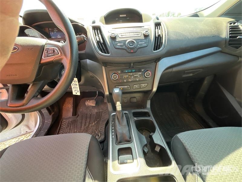 Ford Escape 4x4 SUV Automašīnas