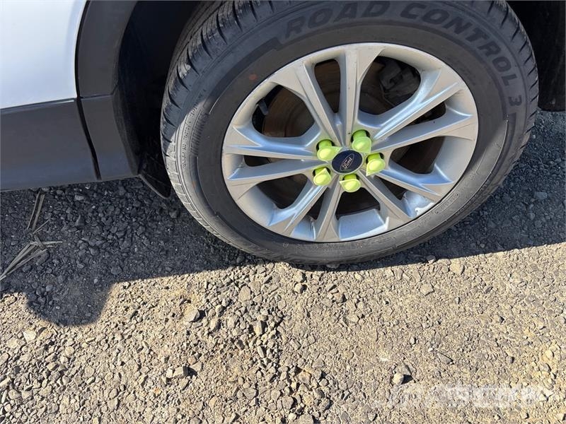 Ford Escape 4x4 SUV Automašīnas