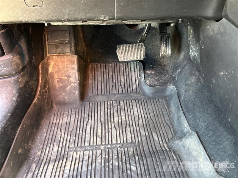 Ford Escape AWD Hybrid SUV Avtomobili