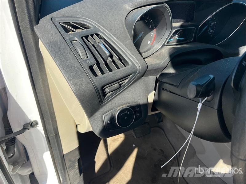 Ford Escape AWD SUV Автомобілі
