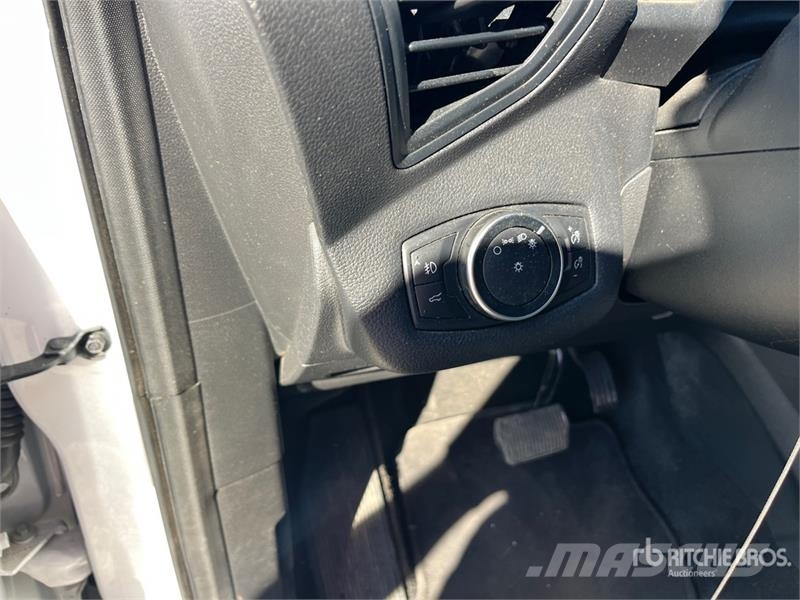 Ford Escape AWD SUV Автомобілі