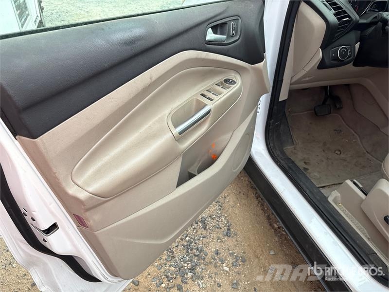 Ford Escape SE 2WD SUV 汽车