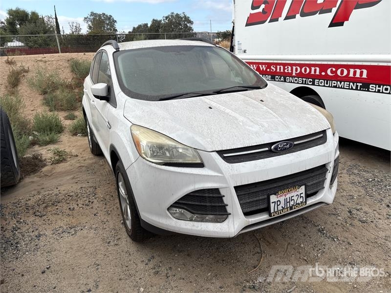 Ford Escape SE 2WD SUV 汽车