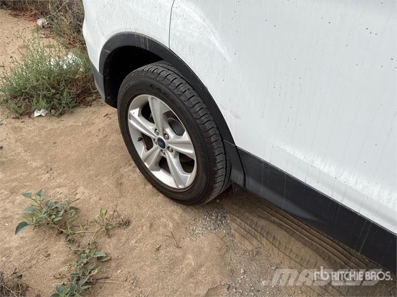 Ford Escape SE 2WD SUV 汽车