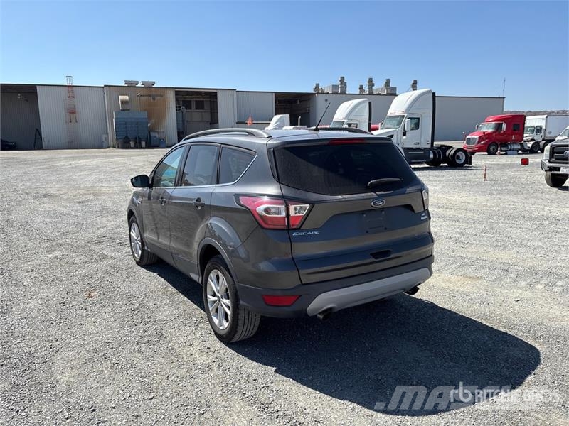 Ford Escape Se 2WD SUV 자동차