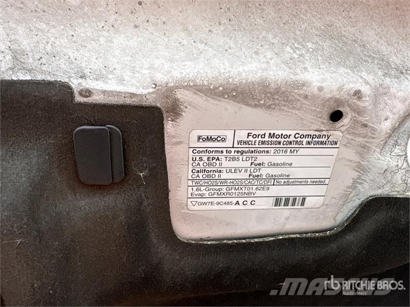Ford Escape SE 2WD SUV 汽车