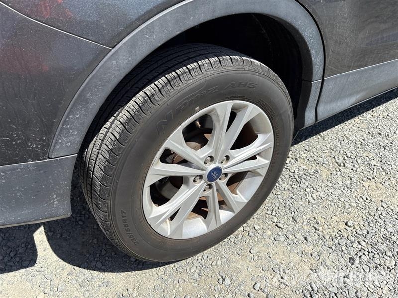 Ford Escape Se 2WD SUV 자동차