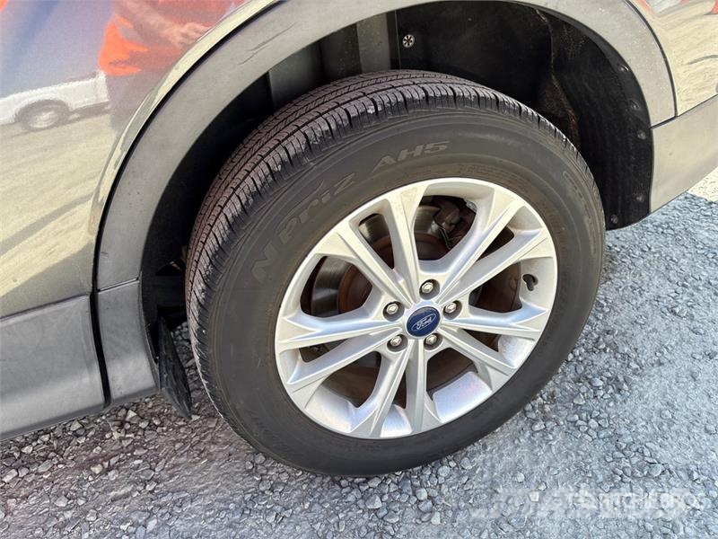 Ford Escape Se 2WD SUV 자동차