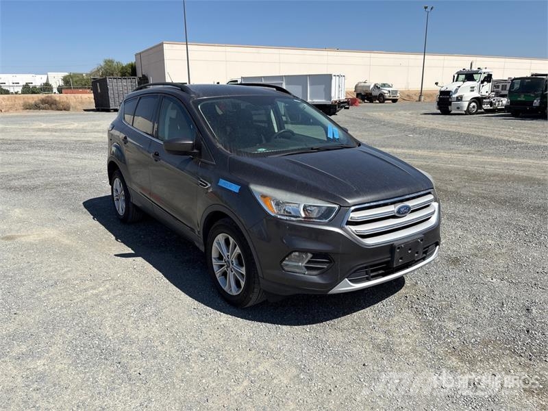 Ford Escape Se 2WD SUV 자동차