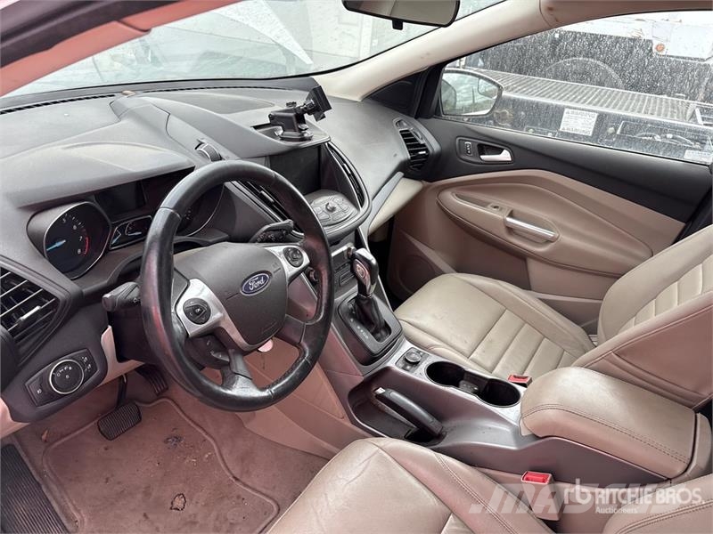 Ford Escape SE 2WD SUV 汽车