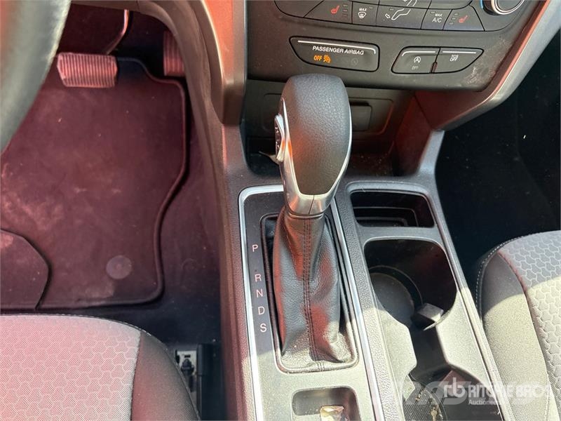 Ford Escape SE 2WD SUV Automobili