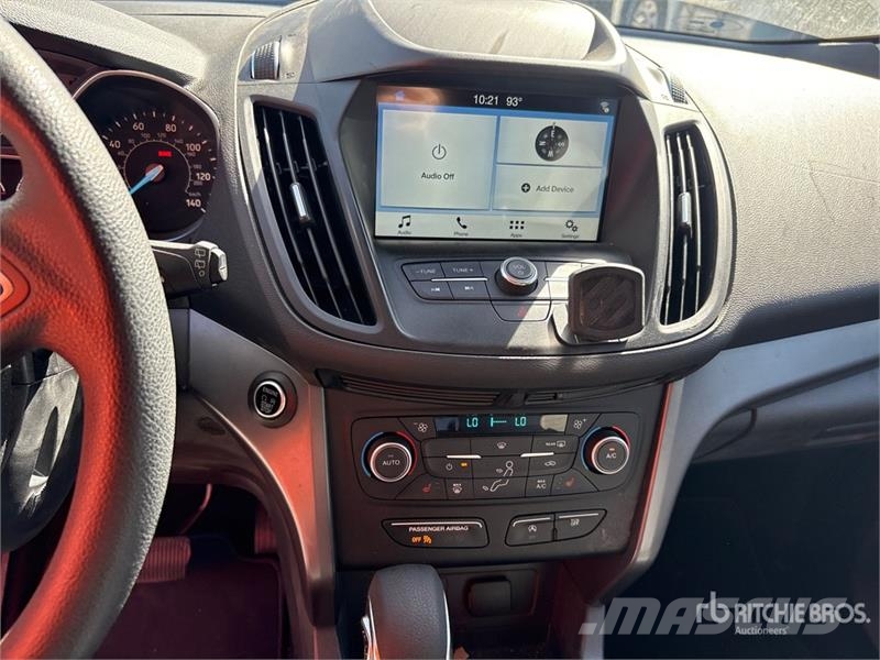 Ford Escape SE 2WD SUV Automobili