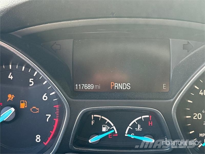 Ford Escape SE 2WD SUV Automobili