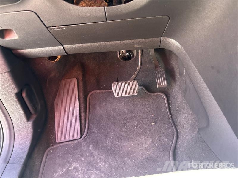 Ford Escape Se 2WD SUV 자동차