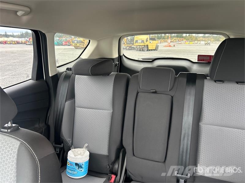 Ford Escape SE 4WD SUV 汽车