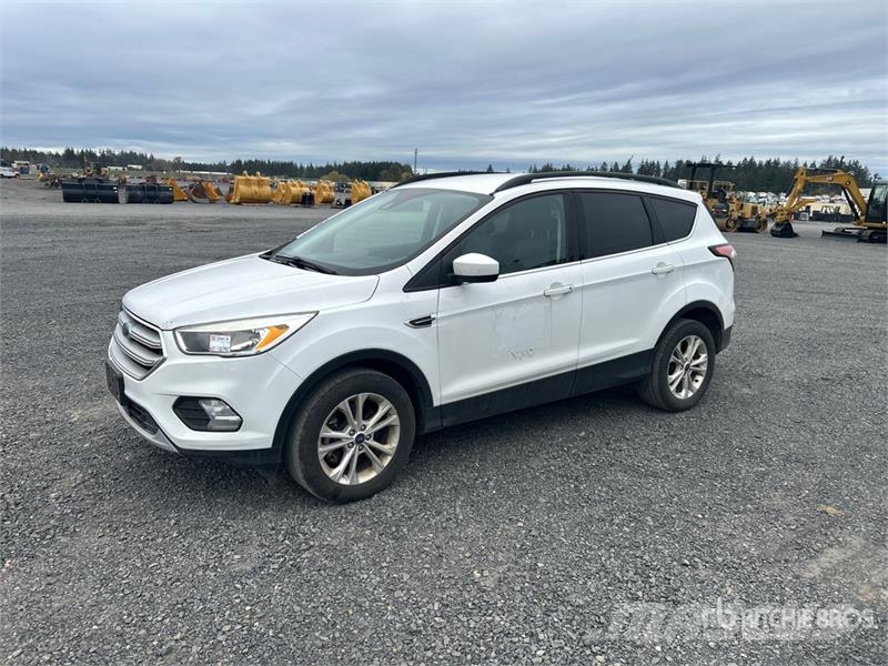 Ford Escape SE 4WD SUV 汽车