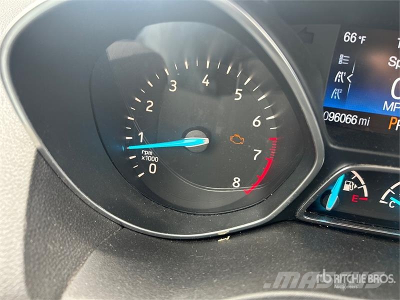 Ford Escape SE 4WD SUV 汽车