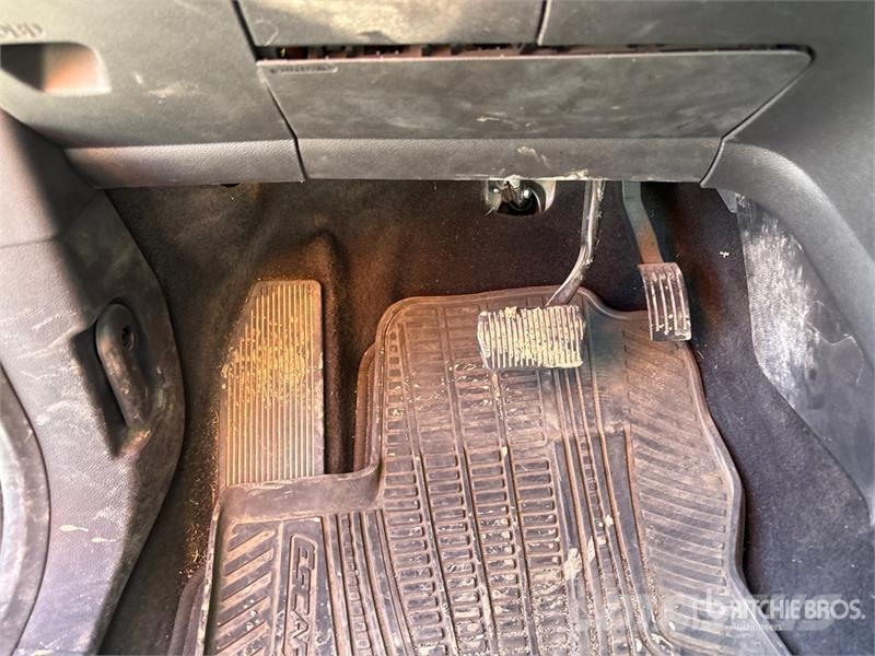 Ford Escape SE 4WD SUV سيارات